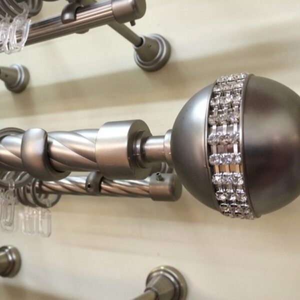 Тина Карниз Трёхрядный